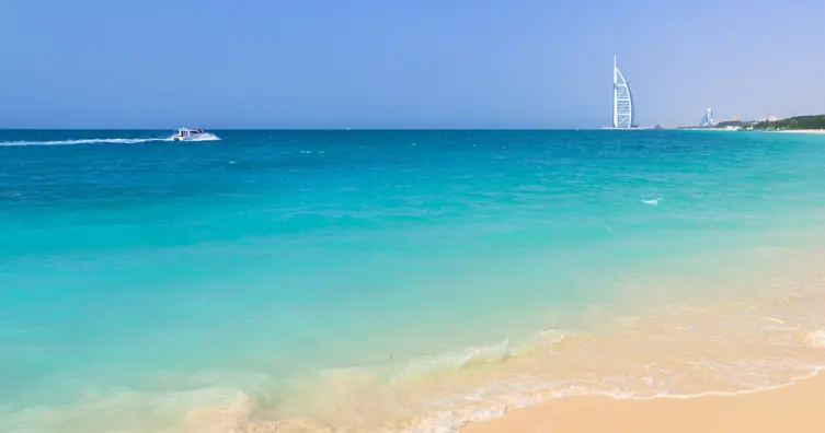5 Best Free Beaches in Dubai