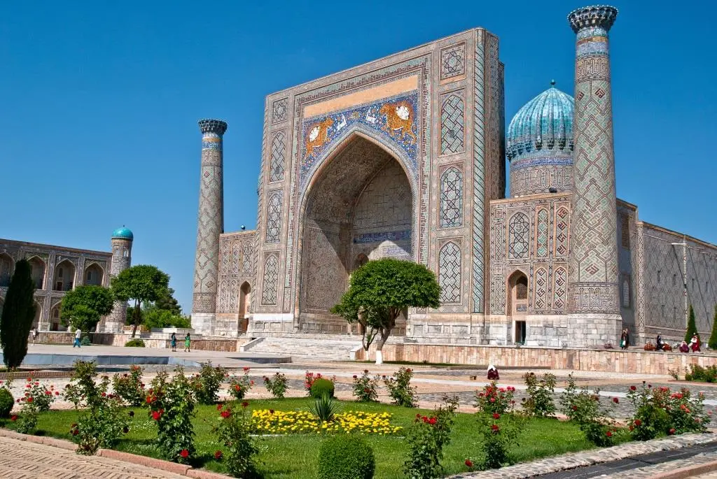 uzbekistan on budget