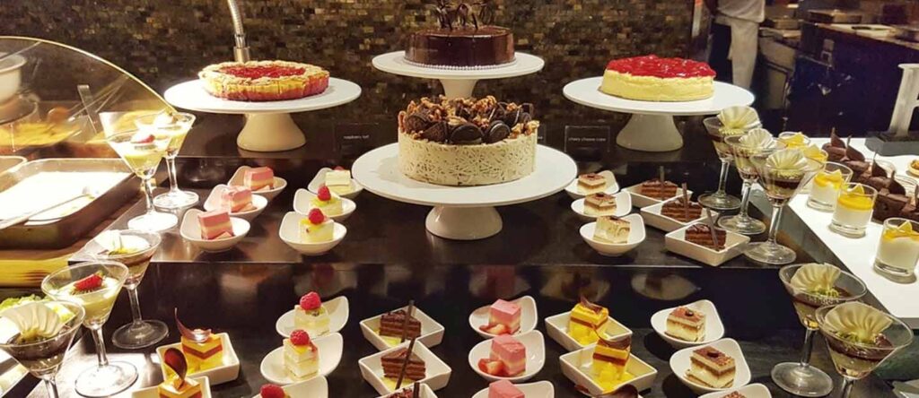best bakeries for discounted cakes in uae
