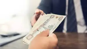 Uae Salary Guide: What You Should Be Earning By Role And Industry Uae Salary Guide: What You Should Be Earning By Role And Industry